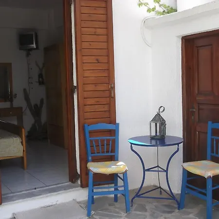 Guest house Milo Petra Tou Aigaiou *